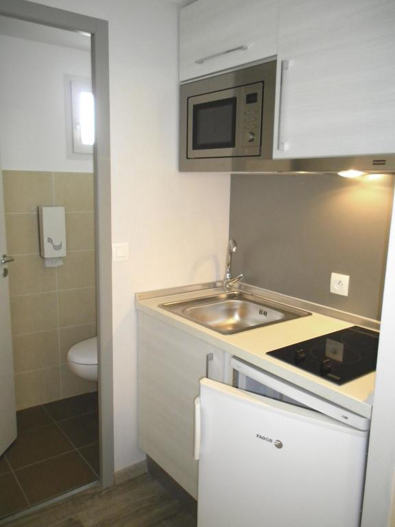 Annexe Hotel De La Gare Hendaye Εξωτερικό φωτογραφία