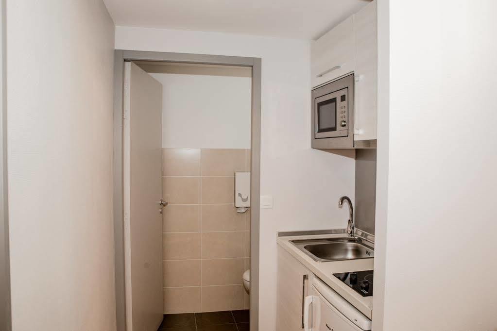 Annexe Hotel De La Gare Hendaye Εξωτερικό φωτογραφία